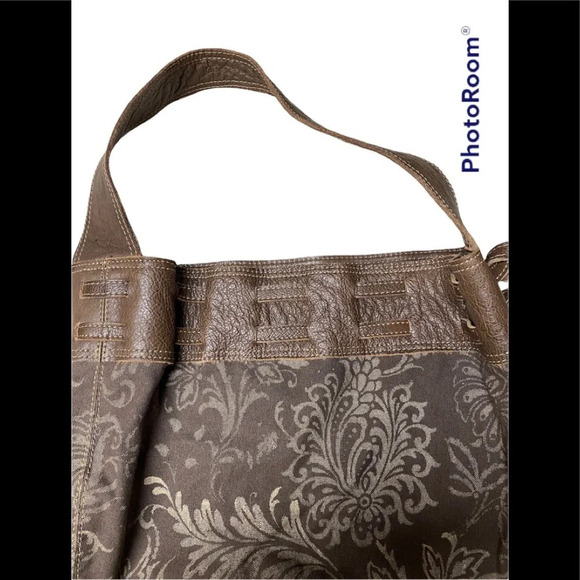 Rare Fossil Jaquard Floral Hobo Bag with Leather Detail - Picture 2 of 15